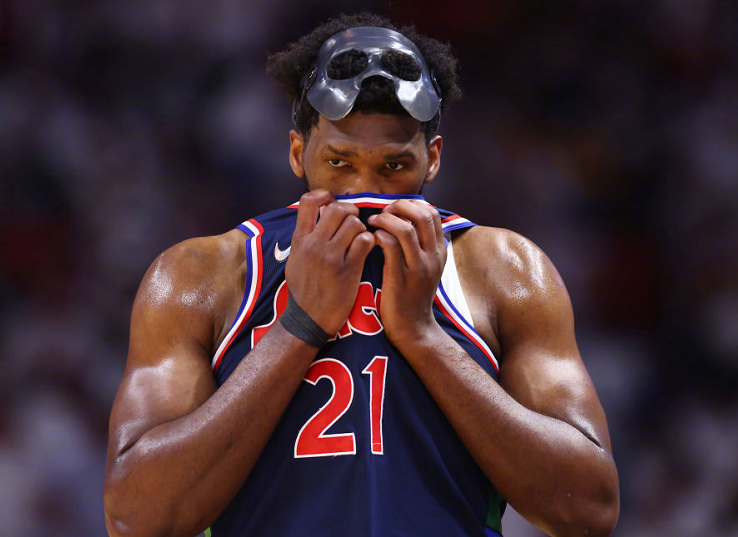 费城76人迎欧联关键赛；今夜战术微调；话题不断；心理建设被强调的简单介绍