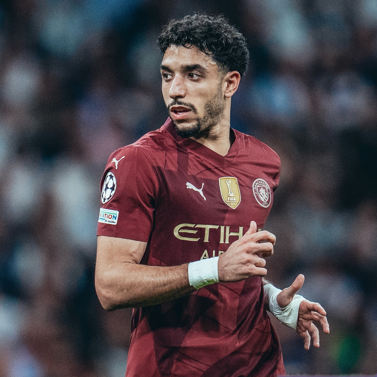 曼城训练开放日,赛前主帅复盘引欢呼,法甲在即,资深球员宣示担当的简单介绍 曼城训练开放日,赛前主帅复盘引欢呼,法甲在即,资深球员宣示担当的简单介绍