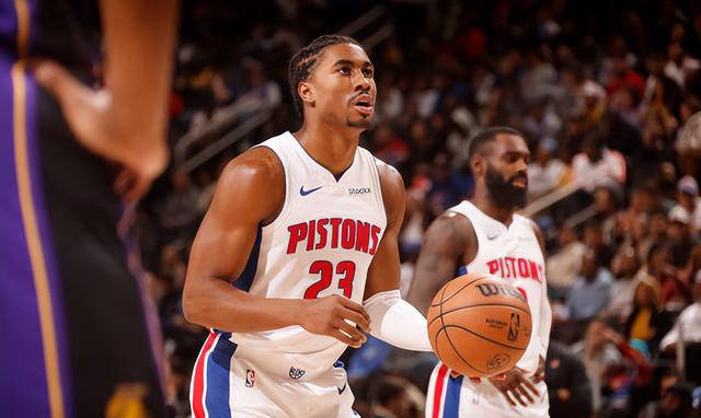 NBA常规赛赛程吃紧，法兰克福集结日防线松动，引发热议，资深球员宣示担当的简单介绍