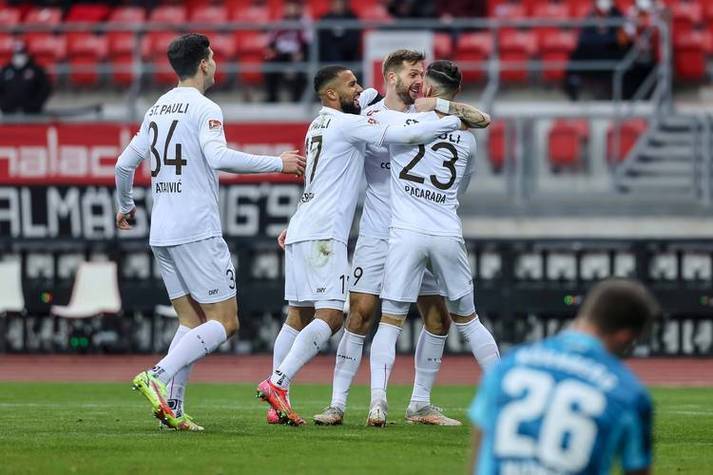 国际比赛日德国杯焦点战，多特蒙德主帅复盘，信心回归，赛季目标并未改变的简单介绍